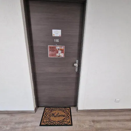 Hungary Homes Apartmán *
